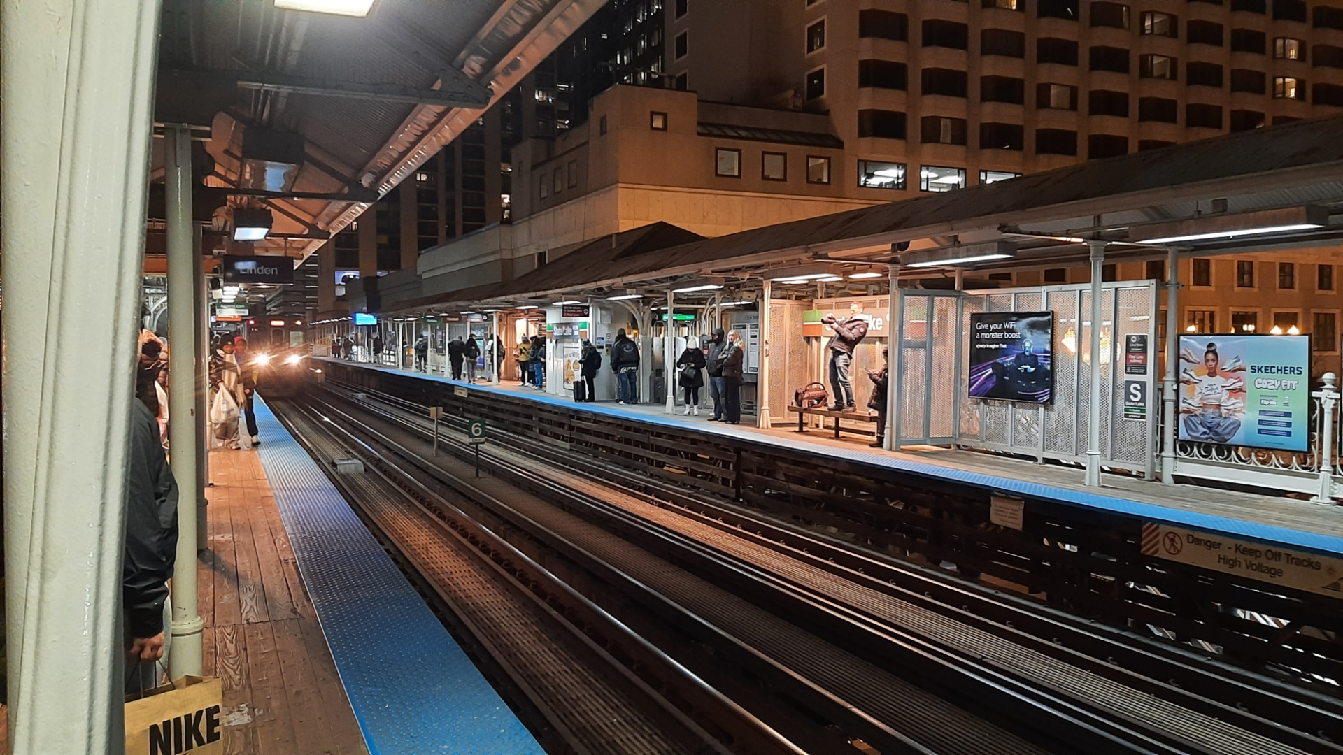 Subway Lampin': Finding Stillness on the El and the MTA